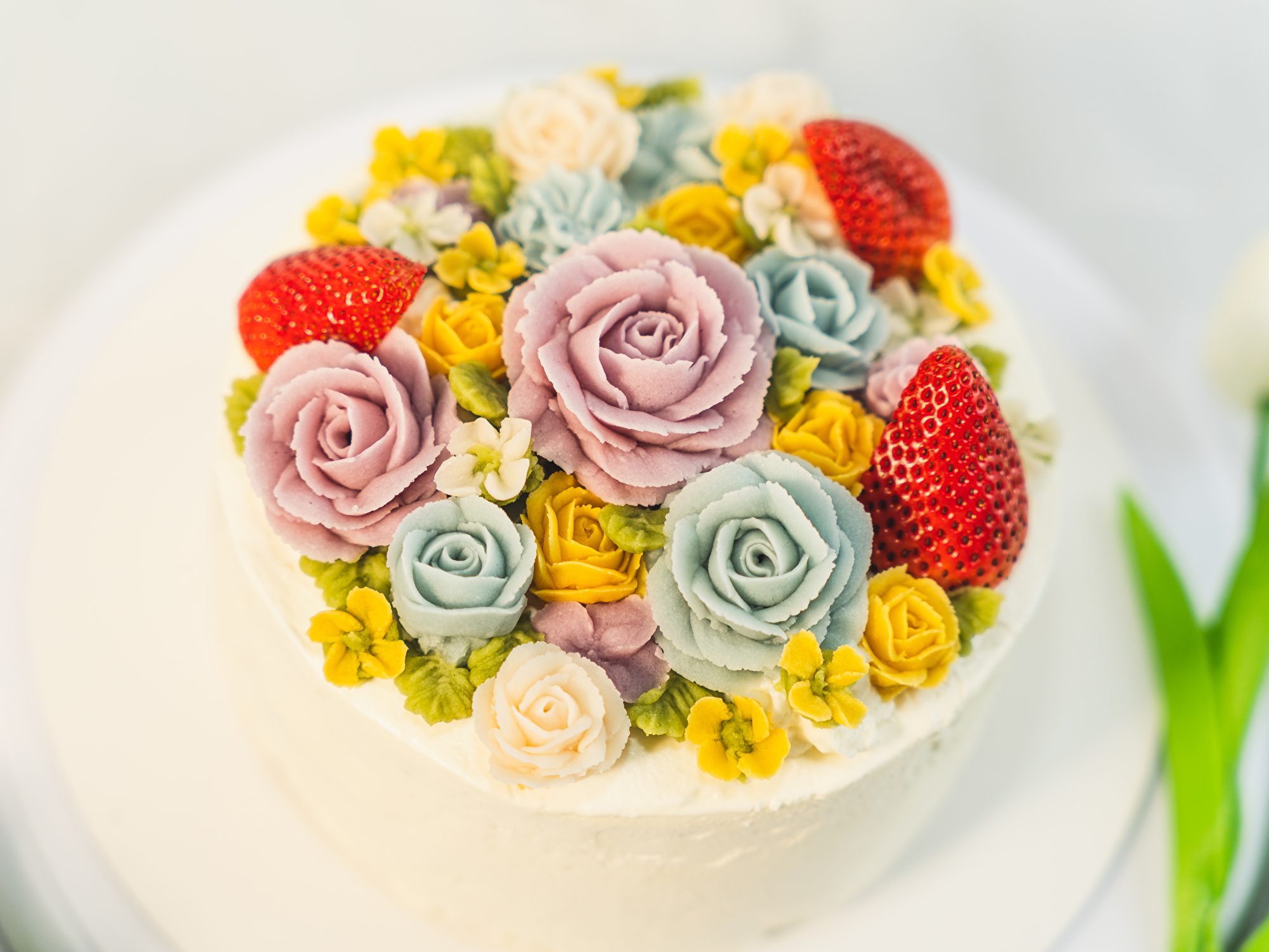 Whole cake with full flower decoration 6 inch or 8 inch